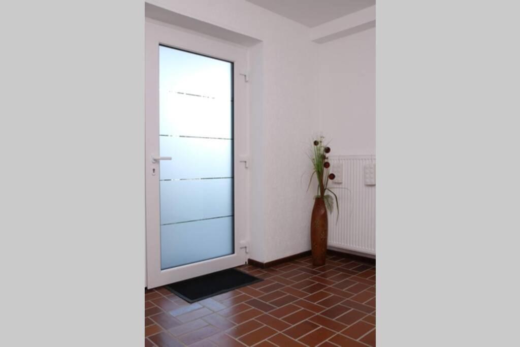 Moderne Ferienwohnung Mit Privatem Eingang - Rosa Kalletal Esterno foto