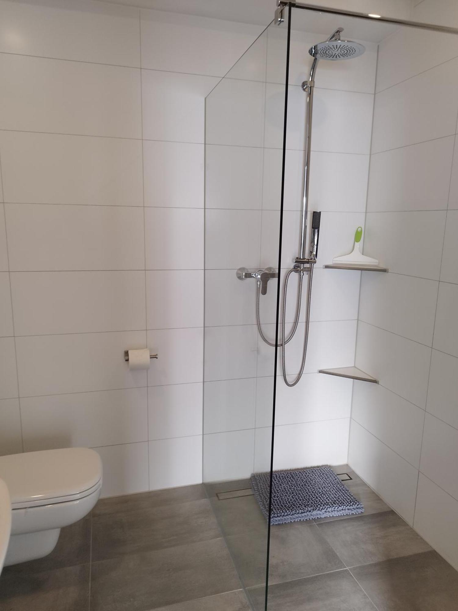 Moderne Ferienwohnung Mit Privatem Eingang - Rosa Kalletal Esterno foto